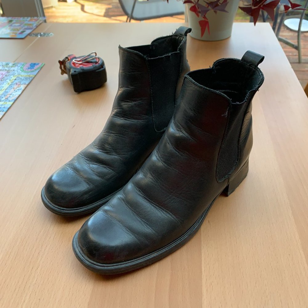 leather chelsea ankle boots quiet luxury - Picture 14 of 16